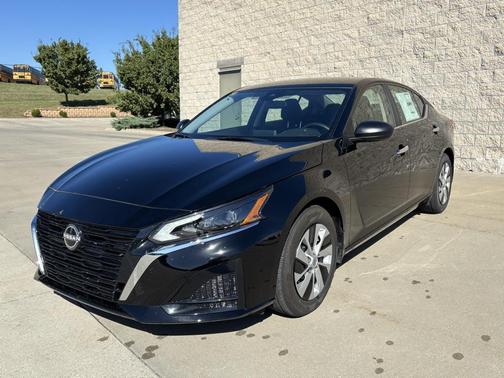 2025 Nissan Altima S