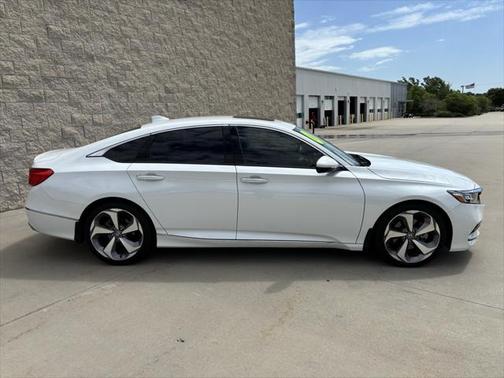 2020 Honda Accord Touring 2.0T