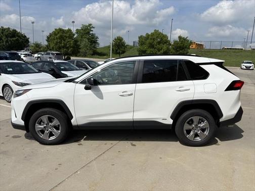 2025 Toyota RAV4 Hybrid LE