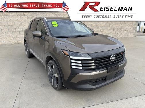 2025 Nissan Kicks SR