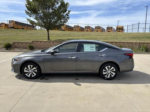 2025 Nissan Altima S FWD