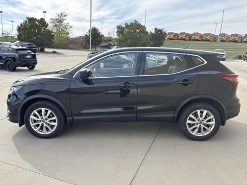 2020 Nissan Rogue Sport S