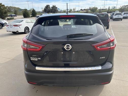 2020 Nissan Rogue Sport S