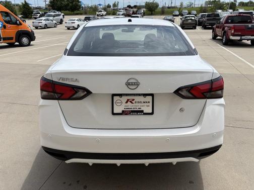 2025 Nissan Versa 1.6 S