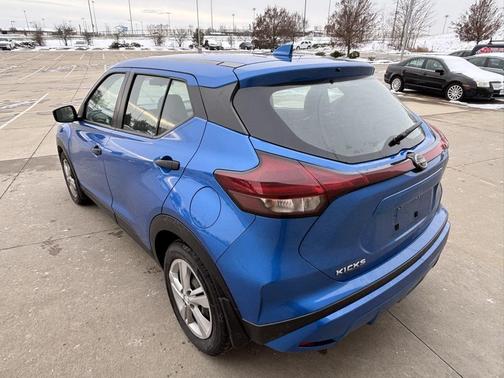 2023 Nissan Kicks S