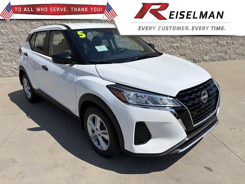 2025 Nissan Kicks S