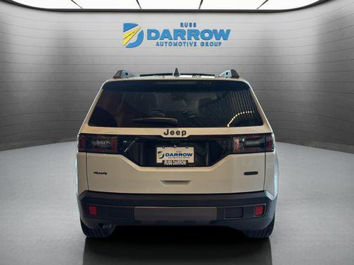 2026 Jeep Cherokee Overland