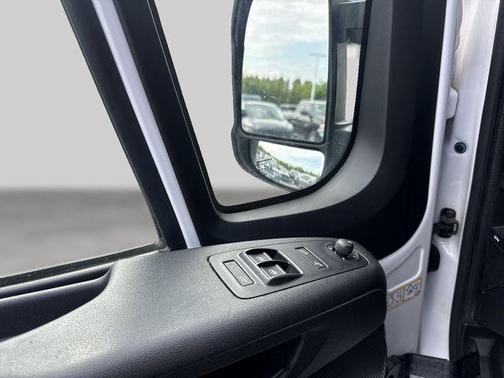 Bright White Clearcoat 2025 RAM ProMaster 2500 Tradesman