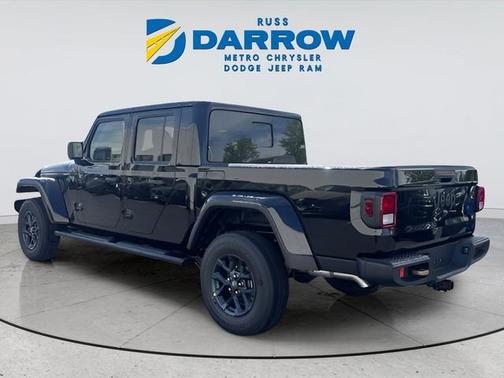Black Clearcoat 2026 Jeep Gladiator 85th Anniversary Edition