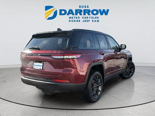 Velvet Red Pearlcoat 2025 Jeep Grand Cherokee Limited