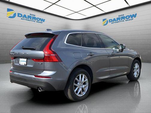 2021 Volvo XC60 T5 Momentum