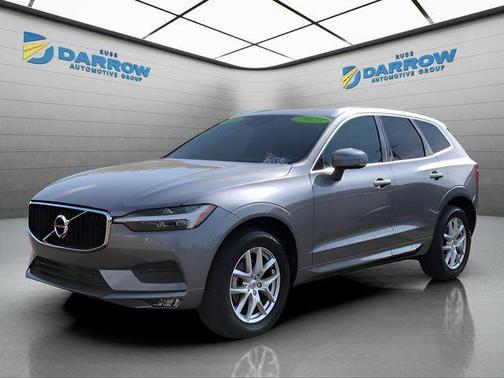 Bright Silver Metallic 2021 Volvo XC60 T5 Momentum