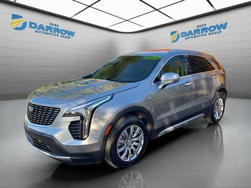 Argent Silver Metallic 2023 Cadillac XT4 Premium Luxury