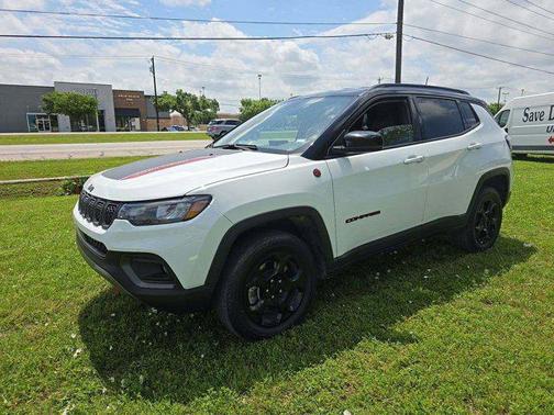 2023 Jeep Compass Trailhawk
