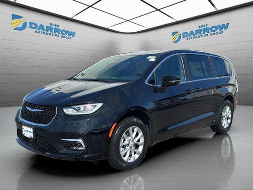 Diamond Black Crystal Pearlcoat 2026 Chrysler Pacifica Limited