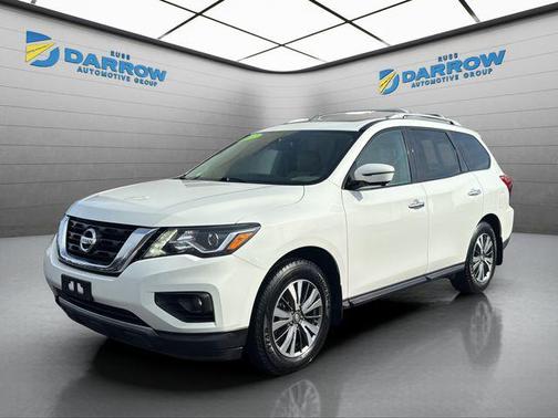 2017 Nissan Pathfinder SL
