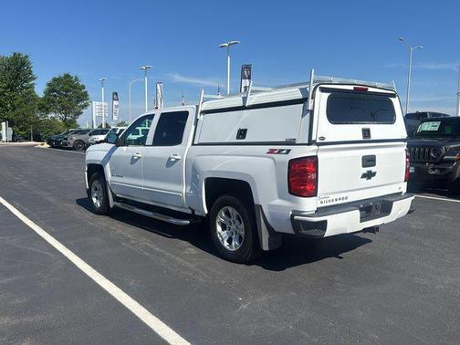 Summit White 2017 Chevrolet Silverado 1500 2LT