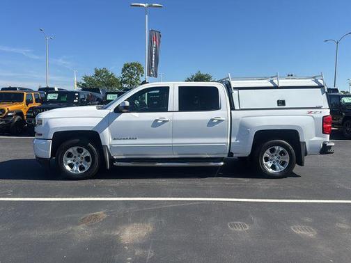 Summit White 2017 Chevrolet Silverado 1500 2LT