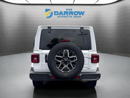 Bright White Clearcoat 2024 Jeep Wrangler 4-Door Sahara 4x4