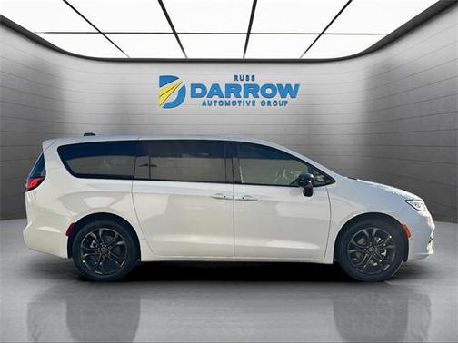 2026 Chrysler Pacifica L