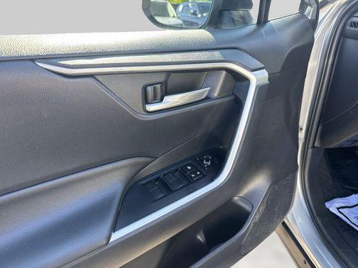 Silver Sky Metallic 2021 Toyota RAV4 XLE