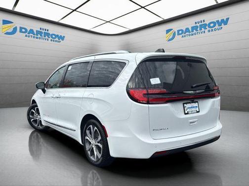 Bright White Clearcoat 2026 Chrysler Pacifica L