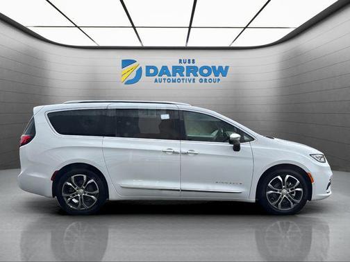 2026 Chrysler Pacifica L