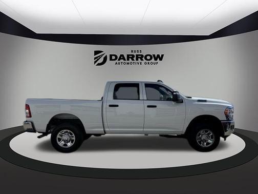 2024 RAM 2500 Tradesman Crew Cab 4x4 6'4' Box