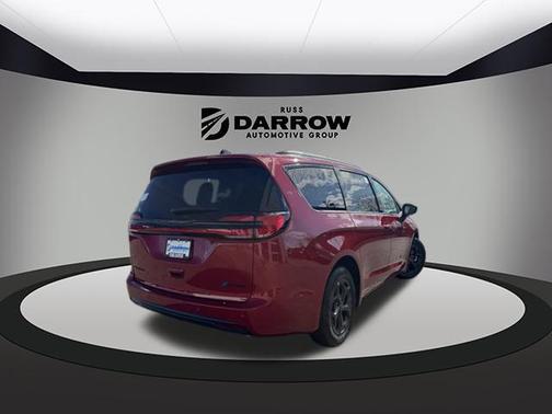 2025 Chrysler Pacifica Hybrid Premium S Appearance Pkg