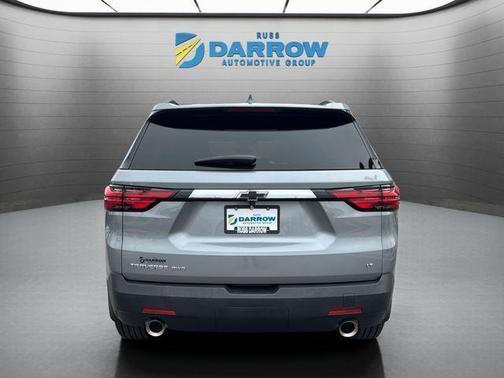Sterling Gray Metallic 2023 Chevrolet Traverse LT Leather