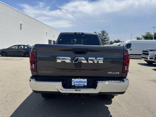 2025 RAM 2500 Big Horn Crew Cab 4x4 6'4' Box