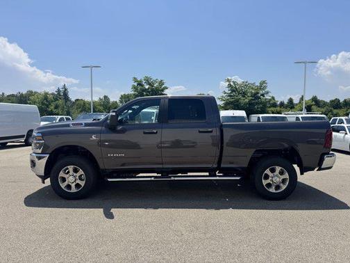 2025 RAM 2500 Big Horn Crew Cab 4x4 6'4' Box