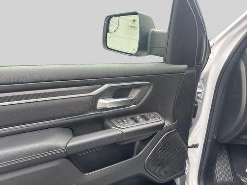 Bright White Clearcoat 2026 RAM 1500 Big Horn/Lone Star