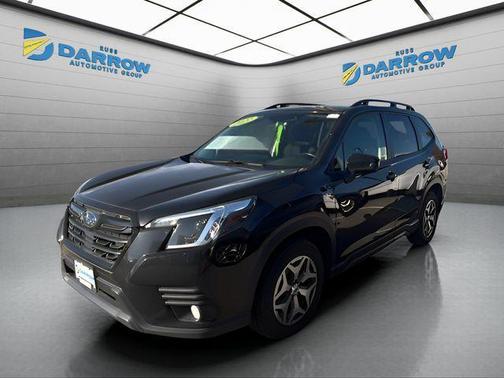 Crystal Black Silica 2022 Subaru Forester Premium