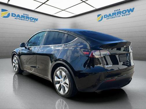 2022 Tesla Model Y Long Range Dual Motor All-Wheel Drive