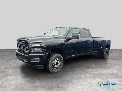Diamond Black Crystal Pearlcoat 2026 RAM 3500 Big Horn Crew Cab 4x4 8' Box
