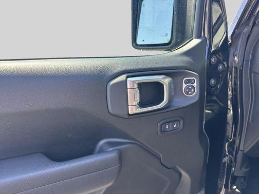 Black Clearcoat 2026 Jeep Wrangler 85th Anniversary