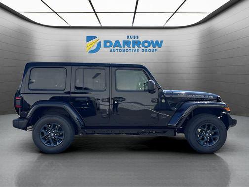 Black Clearcoat 2026 Jeep Wrangler 85th Anniversary