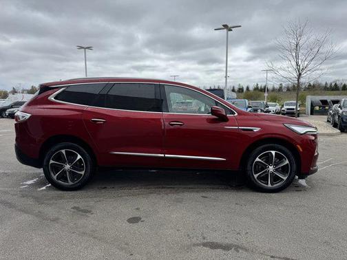 2022 Buick Enclave AWD Essence