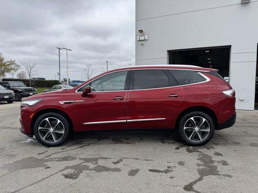 2022 Buick Enclave AWD Essence