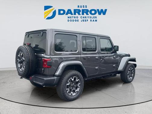 Granite Crystal Metallic Clearcoat 2026 Jeep Wrangler 4-Door Sahara 4x4