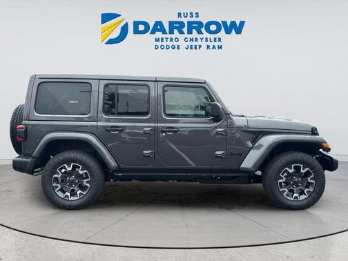 Granite Crystal Metallic Clearcoat 2026 Jeep Wrangler 4-Door Sahara 4x4