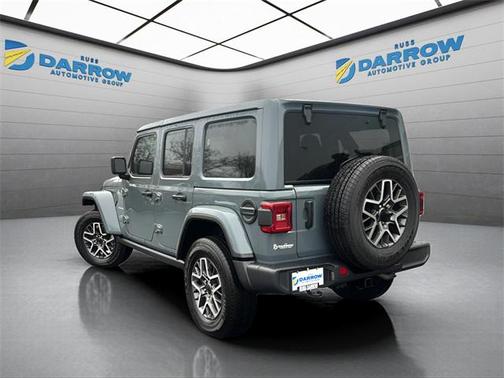 2024 Jeep Wrangler 4-Door Sahara 4x4