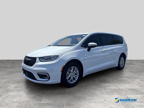 Bright White Clearcoat 2023 Chrysler Pacifica Touring L