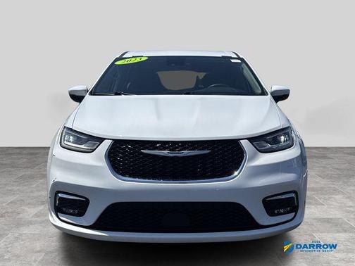 Bright White Clearcoat 2023 Chrysler Pacifica Touring L