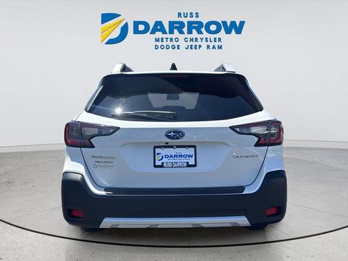 Crystal White Pearl 2023 Subaru Outback Touring