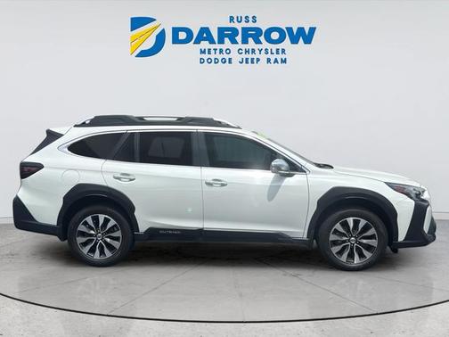 Crystal White Pearl 2023 Subaru Outback Touring