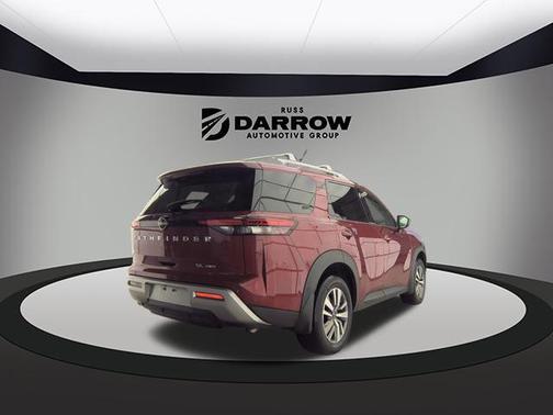 2023 Nissan Pathfinder SL 4WD