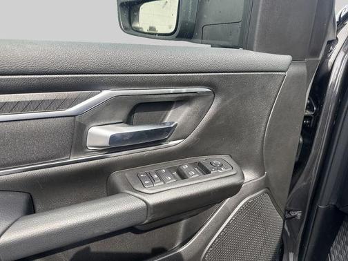 Granite Crystal Metallic Clearcoat 2026 RAM 1500 Big Horn/Lone Star