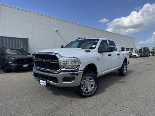 2023 RAM 2500 Tradesman Crew Cab 4x4 6'4' Box